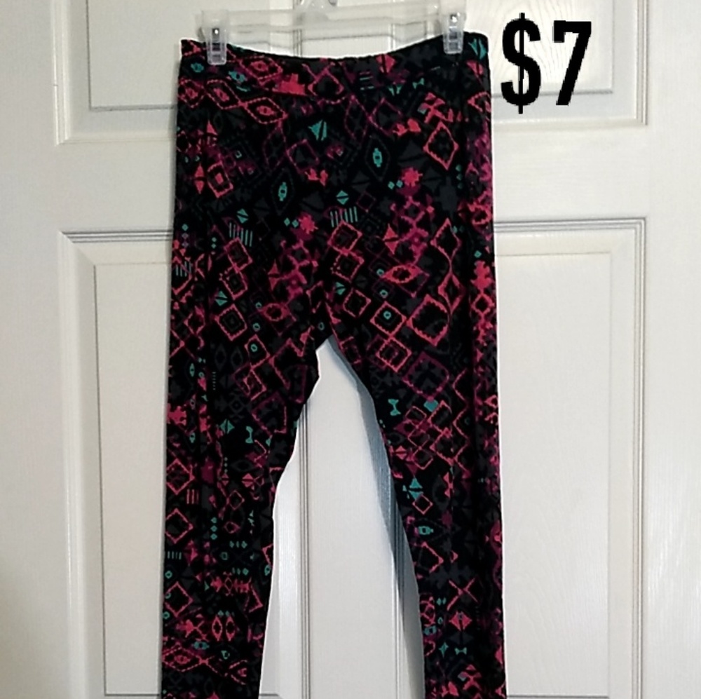 LEGGINGS